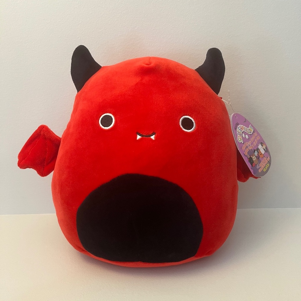 NWT Dante the Devil Bat Squishmallow